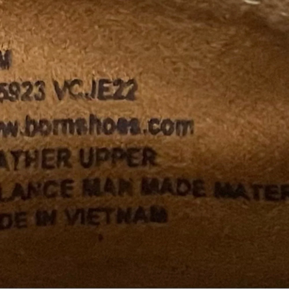 BORN Men's Brown Leather Loafers - Picture 6 of 6